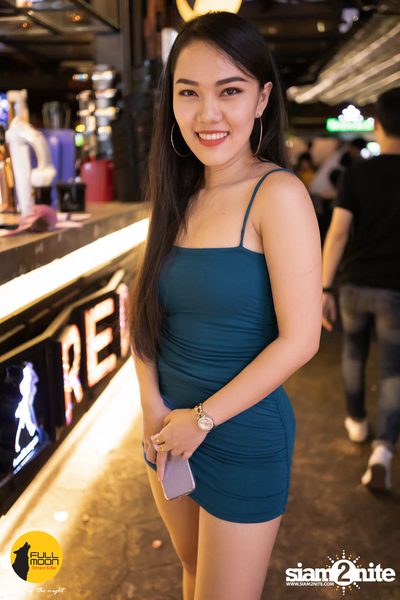 Stamp Apiwat at Fullmoon Terrace & Bar — photo 140
