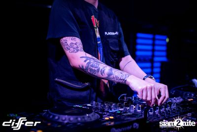 Halloween Weekend กับ Atom x Burin ที่ ดิฟเฟอร์ ผับ พัทยา — photo 45