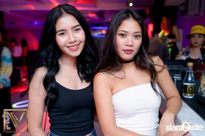 Saturday Night at V Nightclub — photo 37