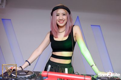 Saturday Night at V Nightclub — photo 43