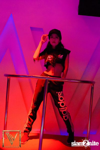 Saturday Night at V Nightclub — photo 54