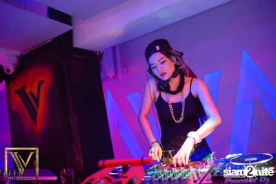 Saturday Night at V Nightclub — photo 117