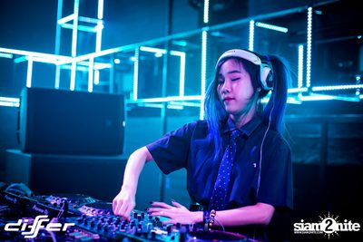 Halloween Weekend กับ DJ BL3ND ที่ ดิฟเฟอร์ ผับ พัทยา — photo 12