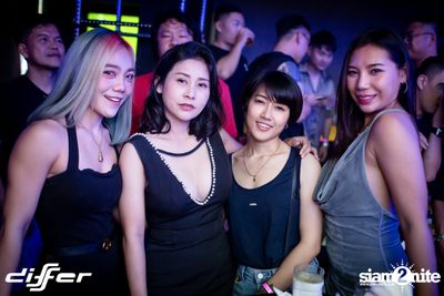 Halloween Weekend กับ DJ BL3ND ที่ ดิฟเฟอร์ ผับ พัทยา — photo 20