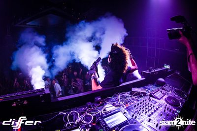 Halloween Weekend กับ DJ BL3ND ที่ ดิฟเฟอร์ ผับ พัทยา — photo 48