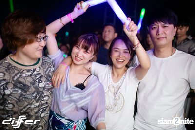 Halloween Weekend กับ DJ BL3ND ที่ ดิฟเฟอร์ ผับ พัทยา — photo 64
