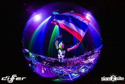 Halloween Weekend กับ DJ BL3ND ที่ ดิฟเฟอร์ ผับ พัทยา — photo 95