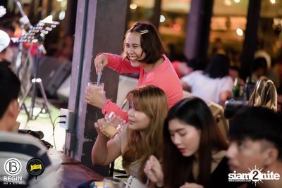 Budweiser นำเสนอ Younggu x Diamond ที่ บีกิน บาร์ — photo 20