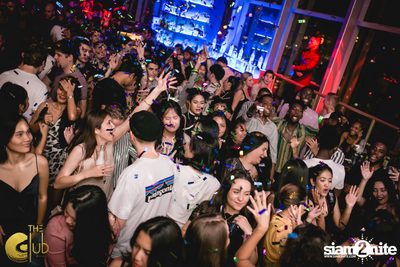 Crush Wednesdays ที่ เดอะคลับ แอท คอย — photo 98