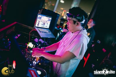 Crush Wednesdays ที่ เดอะคลับ แอท คอย — photo 100