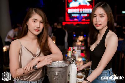 Friday Night at BARBARBAR — photo 10
