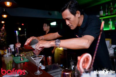 Friday Night at Bafros — photo 80