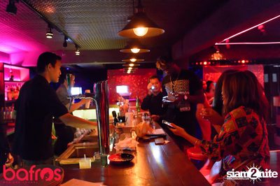Friday Night at Bafros — photo 90