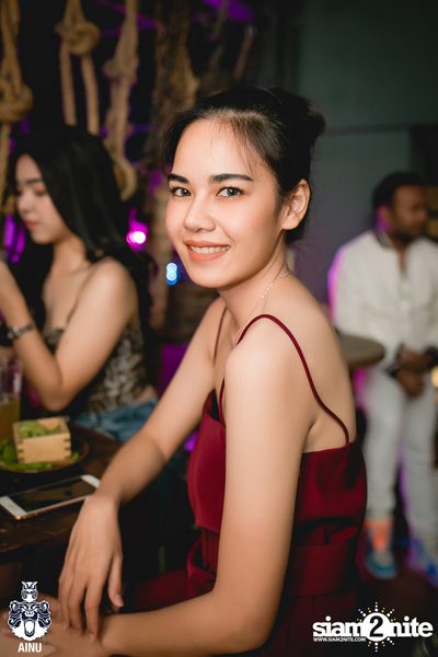 Saturday Night at Ainu Bar — photo 5