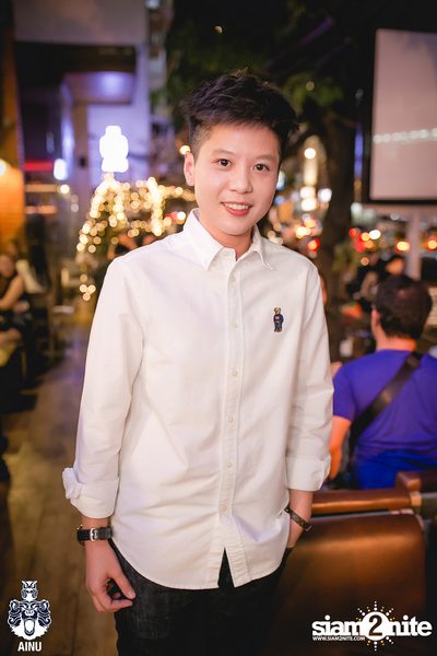 Saturday Night at Ainu Bar — photo 13