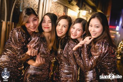 Saturday Night at Ainu Bar — photo 17