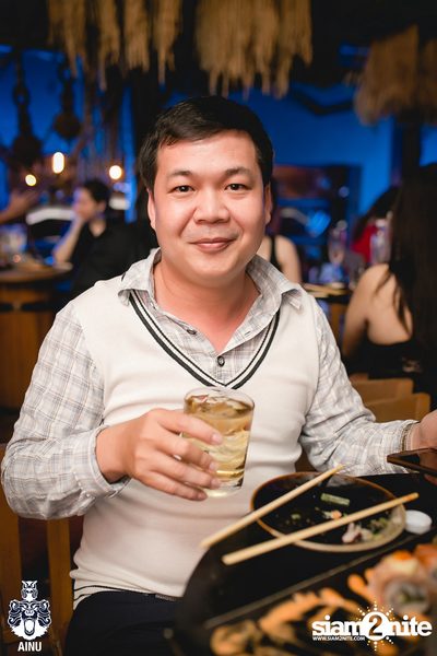 Saturday Night at Ainu Bar — photo 18