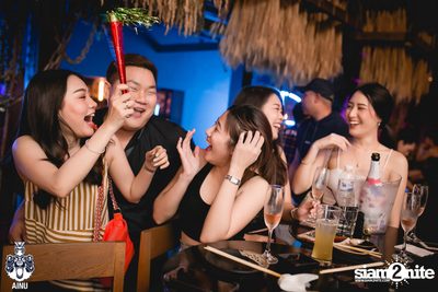 Saturday Night at Ainu Bar — photo 20