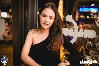 Saturday Night at Ainu Bar — photo 36