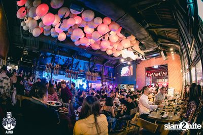 Saturday Night at Ainu Bar — photo 40