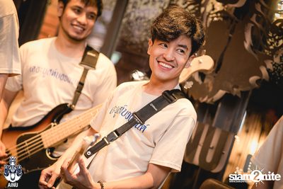 Saturday Night at Ainu Bar — photo 58