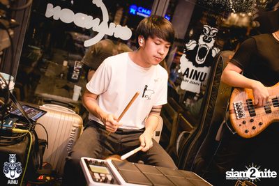 Saturday Night at Ainu Bar — photo 85