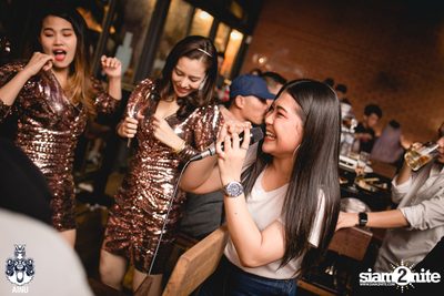 Saturday Night at Ainu Bar — photo 87