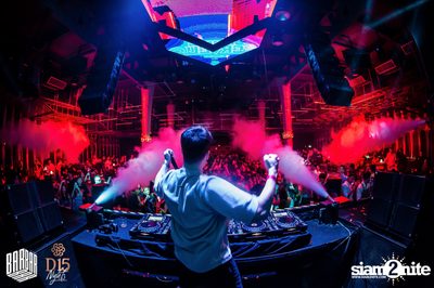 D15 Nights Freestyler presents Mike Cervello at Barbarbar — photo 114
