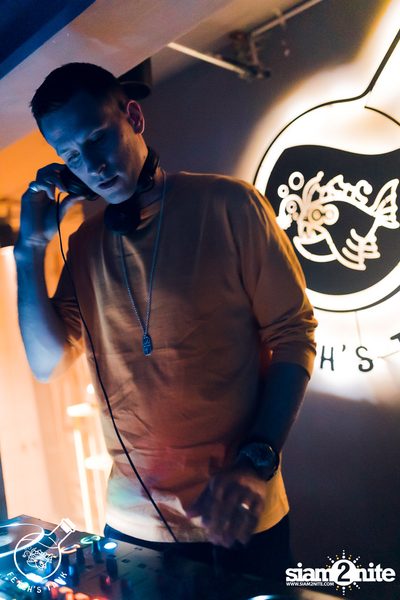 Rawang Records นำเสนอ Eli Brown ที่ เฟตช์แทงค์ บาย ด็อกเตอร์เฟตช์ — photo 81