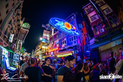 Loopers at The Club Khaosan — photo 4
