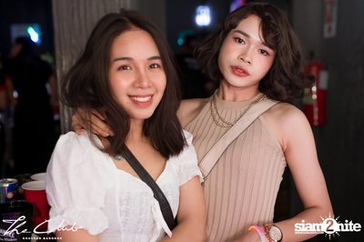 Loopers at The Club Khaosan — photo 28