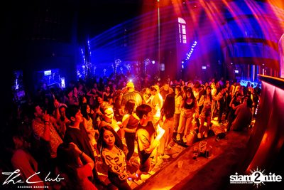 Loopers at The Club Khaosan — photo 40