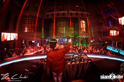 Loopers at The Club Khaosan — photo 49