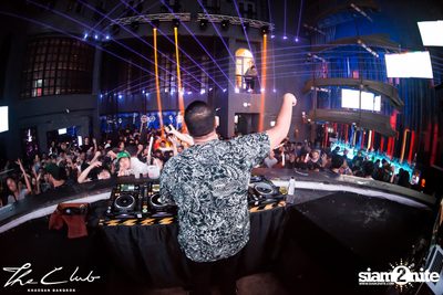 Loopers at The Club Khaosan — photo 177
