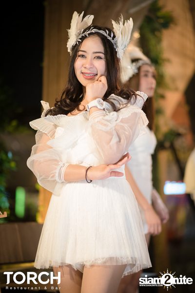 บุรินทร์ บุญวิสุทธิ์ ที่ ทอร์ช เรสเตอร์รอง แอนด์ บาร์ — photo 14