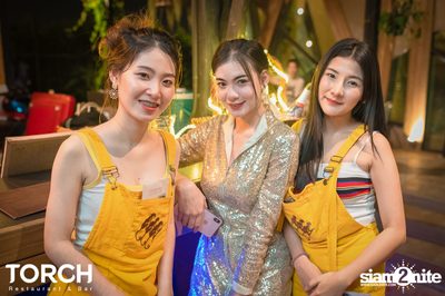 บุรินทร์ บุญวิสุทธิ์ ที่ ทอร์ช เรสเตอร์รอง แอนด์ บาร์ — photo 32
