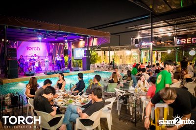 บุรินทร์ บุญวิสุทธิ์ ที่ ทอร์ช เรสเตอร์รอง แอนด์ บาร์ — photo 38