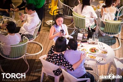บุรินทร์ บุญวิสุทธิ์ ที่ ทอร์ช เรสเตอร์รอง แอนด์ บาร์ — photo 40