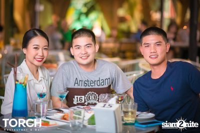 บุรินทร์ บุญวิสุทธิ์ ที่ ทอร์ช เรสเตอร์รอง แอนด์ บาร์ — photo 48