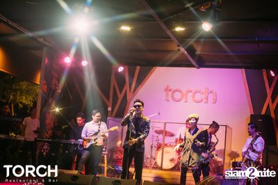 บุรินทร์ บุญวิสุทธิ์ ที่ ทอร์ช เรสเตอร์รอง แอนด์ บาร์ — photo 91