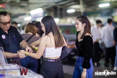 Meyou at Wine Bridge — photo 6