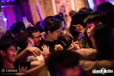 Meyou at Wine Bridge — photo 119