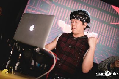 Crush Wednesdays ที่ เดอะคลับ แอท คอย — photo 100