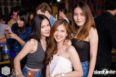 Friday Night at BARBARBAR — photo 9