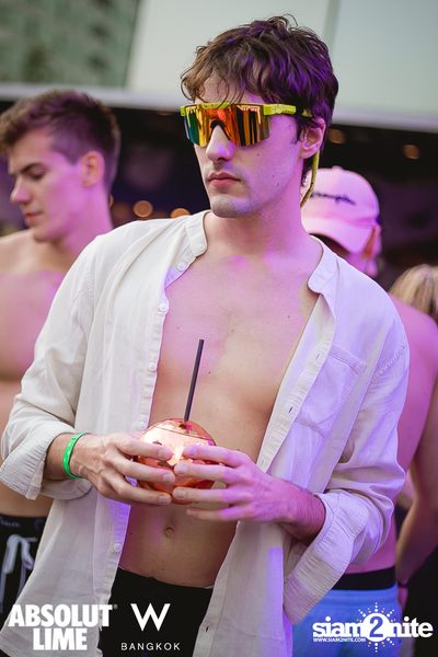 Tropical Escape Pool Party — photo 136