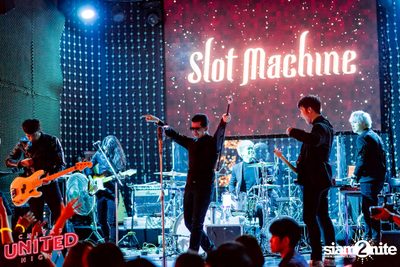 16th Anniversary w/ Slot Machine | Maldives Bar Mengjai — photo 149