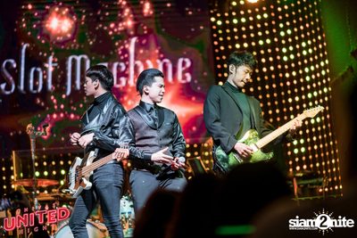 16th Anniversary w/ Slot Machine | Maldives Bar Mengjai — photo 152