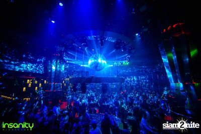 Suyano ที่ Insanity Nightclub — photo 7