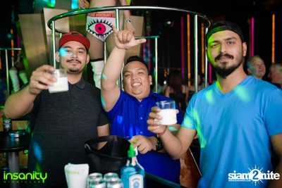 Suyano ที่ Insanity Nightclub — photo 8