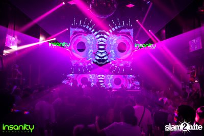 Suyano ที่ Insanity Nightclub — photo 22